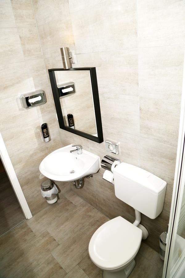 Main Hotel Frankfurt City Франкфурт-на-Майне Экстерьер фото